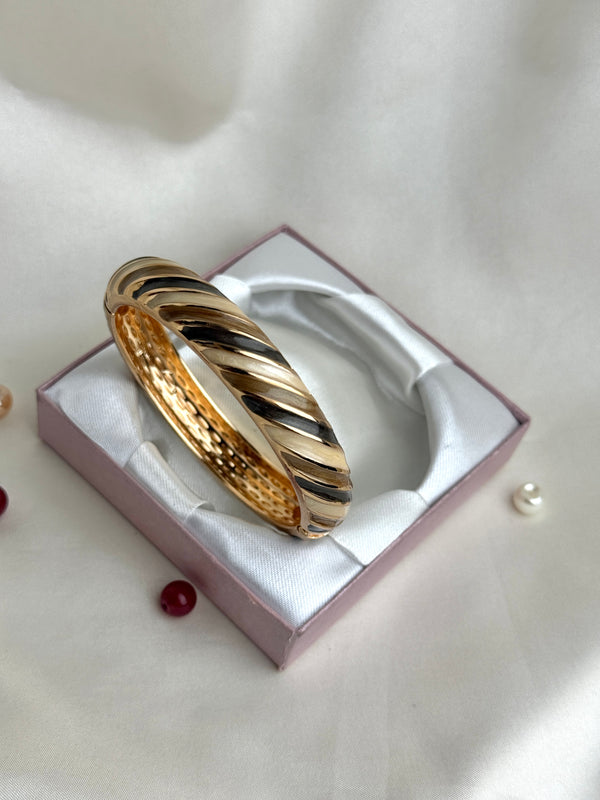 Handcrafted Pastel Enamel Twist Bangle