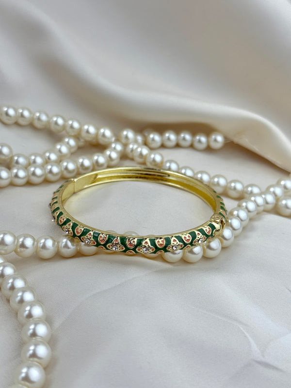 Handcrafted Heart Trellis Bangle